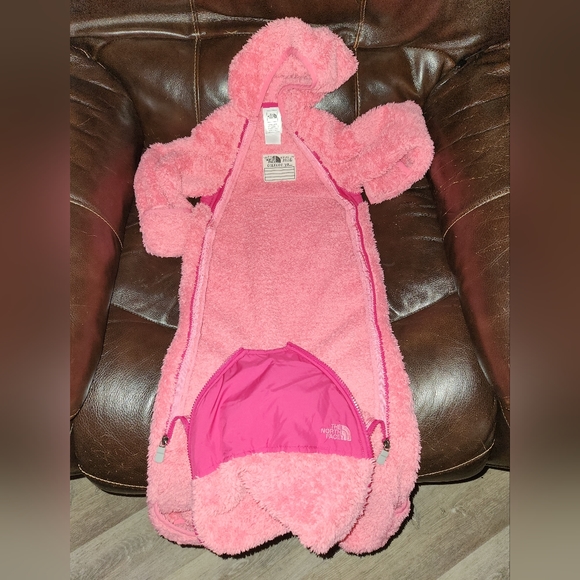 The North Face infant snowsuit - Picture 13 of 13